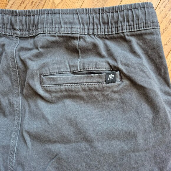 Aeropostale Utility Cargo Jogger Gray Large - Picture 7 of 12